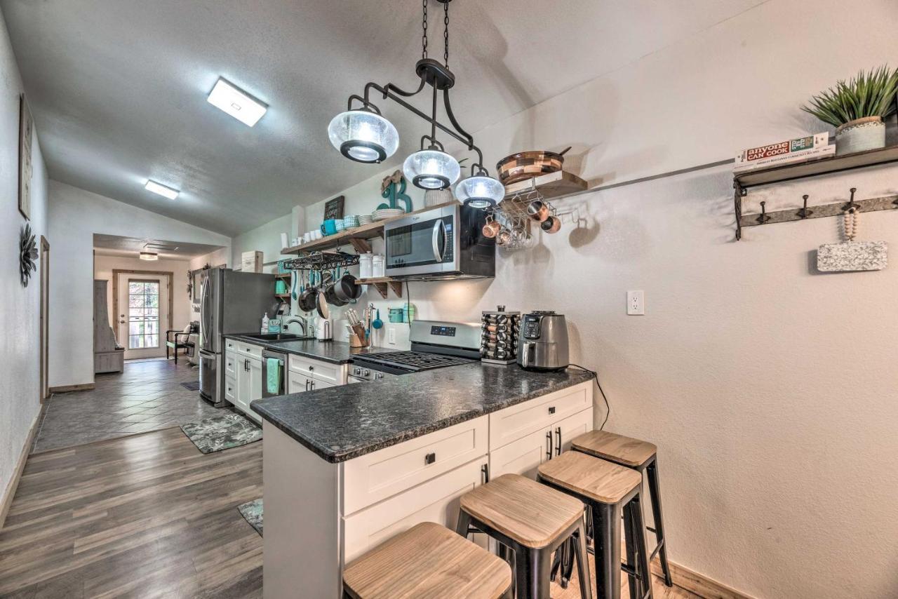 Tranquil Cabin With Stream And Deck Near Dtwn Ruidoso! Bagian luar foto