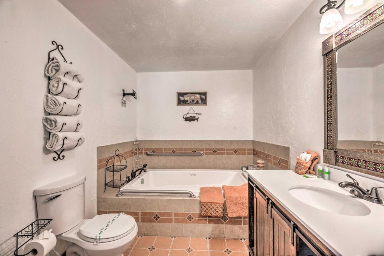 Tranquil Cabin With Stream And Deck Near Dtwn Ruidoso! Bagian luar foto